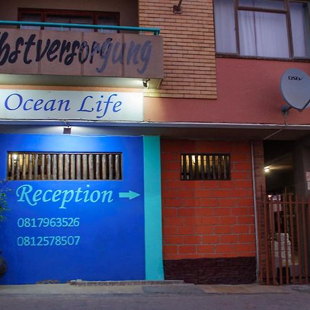 Oceanlife Guesthouse And Restaurant Luederitz Lüderitz Exterior foto